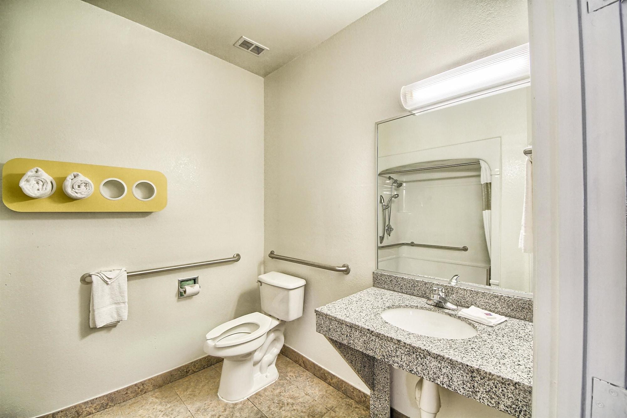 Motel 6-Mission, Tx Kültér fotó