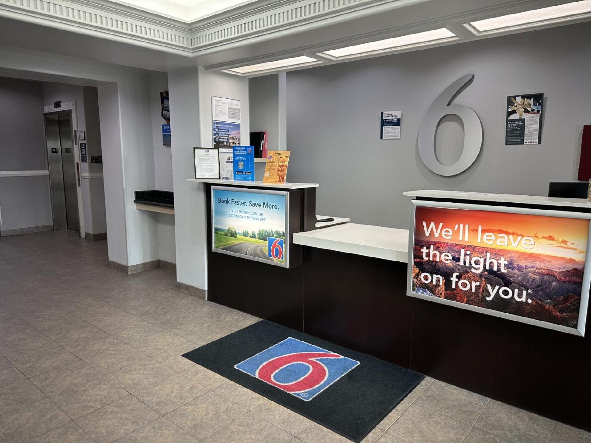 Motel 6-Mission, Tx Kültér fotó